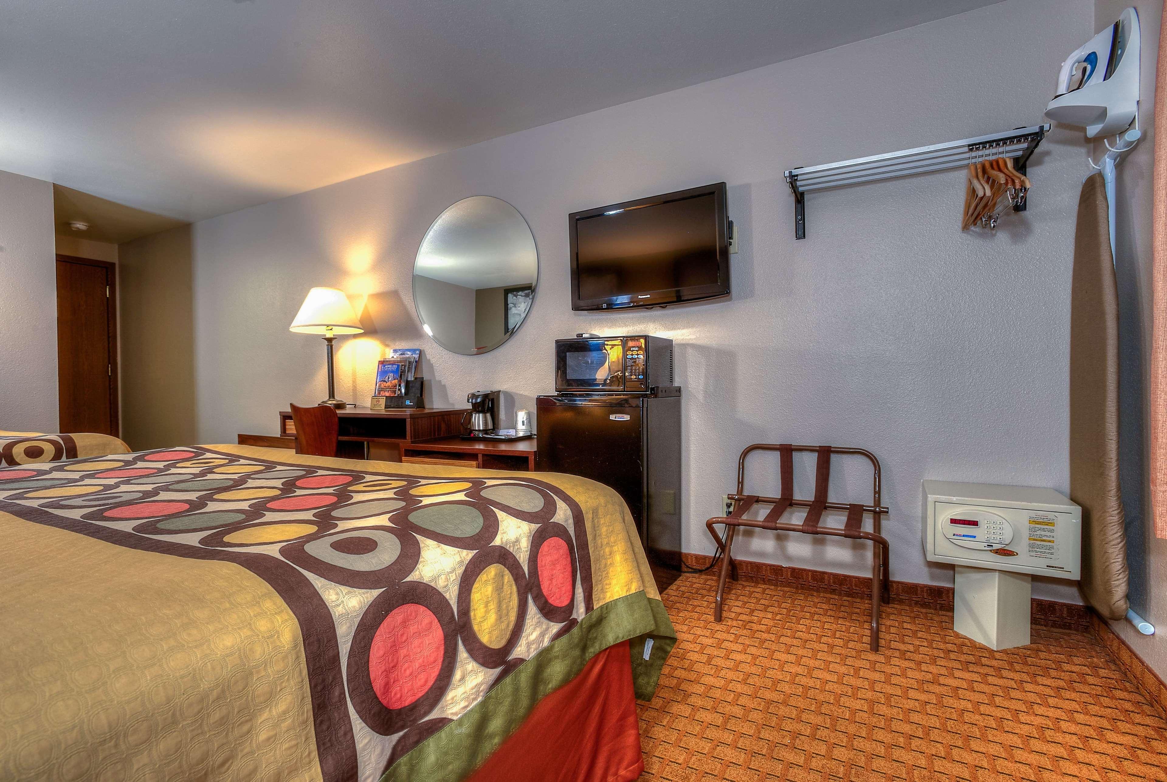 Super 8 By Wyndham Jackson Hole Motel Exterior photo